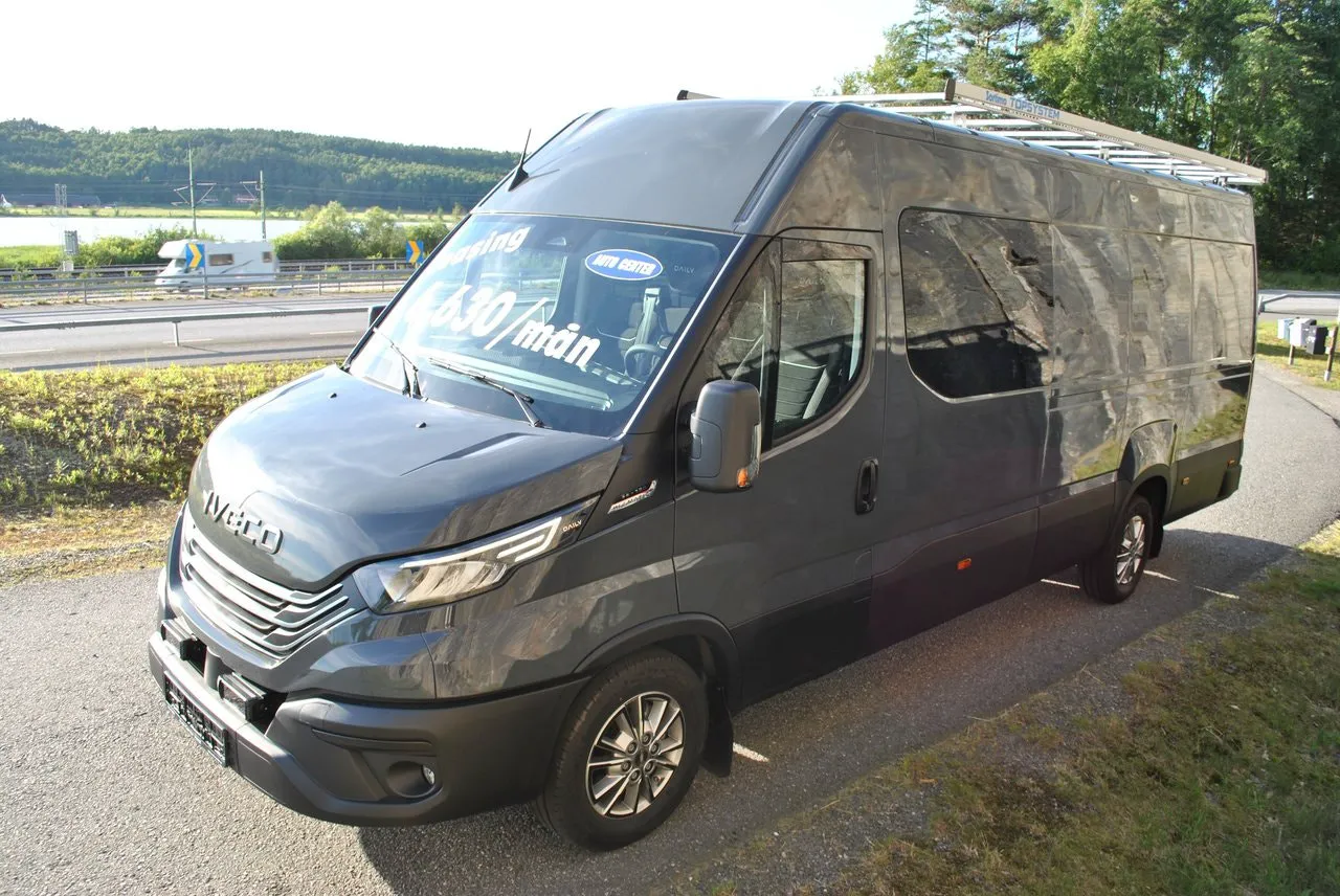 Vehicle image 20