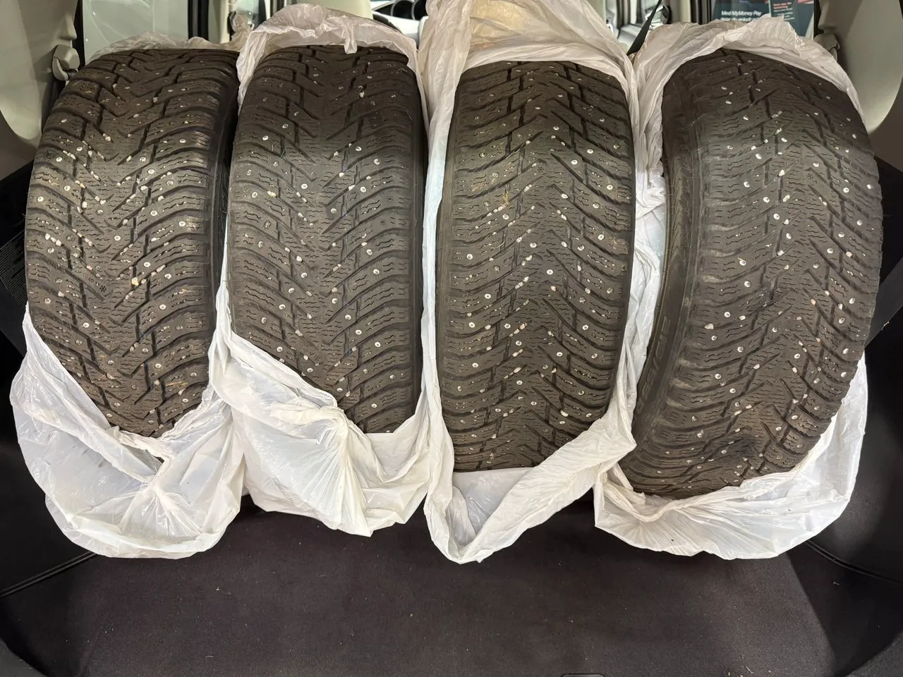 Vehicle image 21