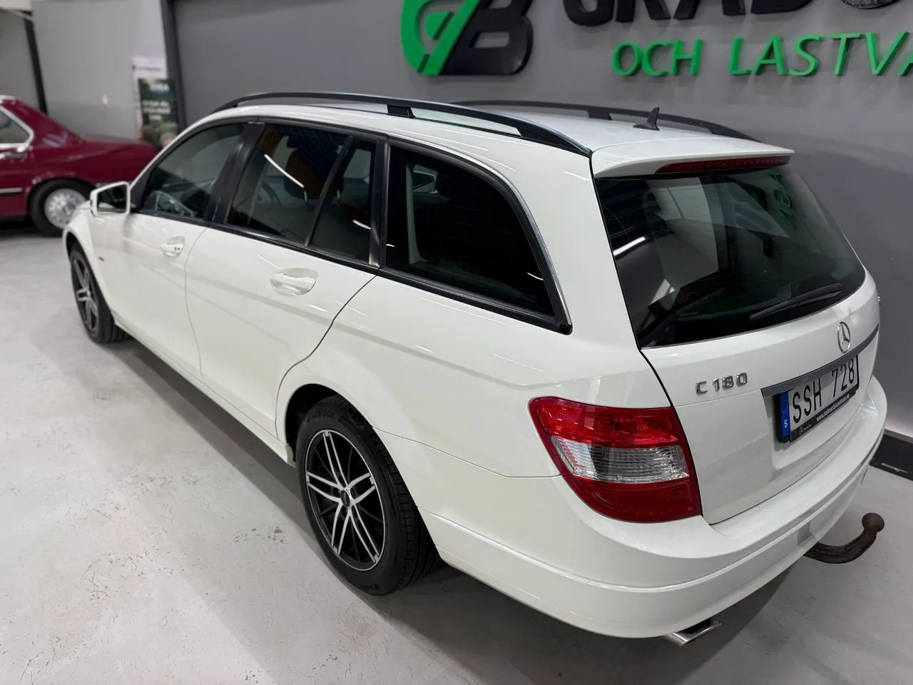 Vehicle image 2