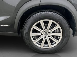 Lexus NX bild 28