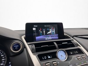 Lexus NX bild 20