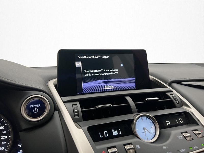 Lexus NX bild 21
