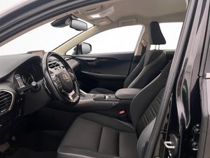 Lexus NX bild 11