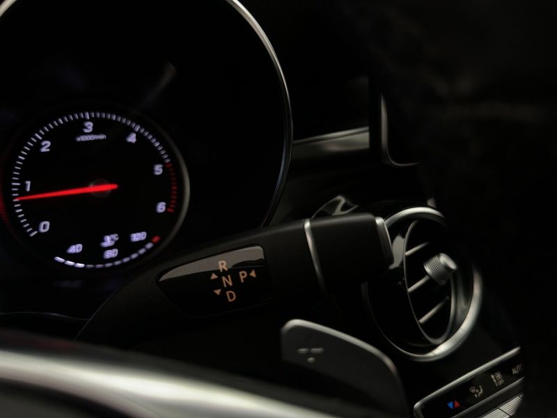 Mercedes GLC220 bild 27
