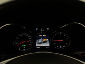 Mercedes GLC220 bild 19