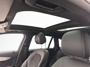 Mercedes GLC220 bild 18