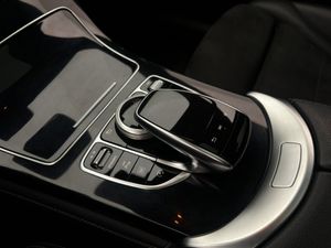 Mercedes GLC220 bild 28
