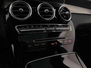 Mercedes GLC250 bild 24