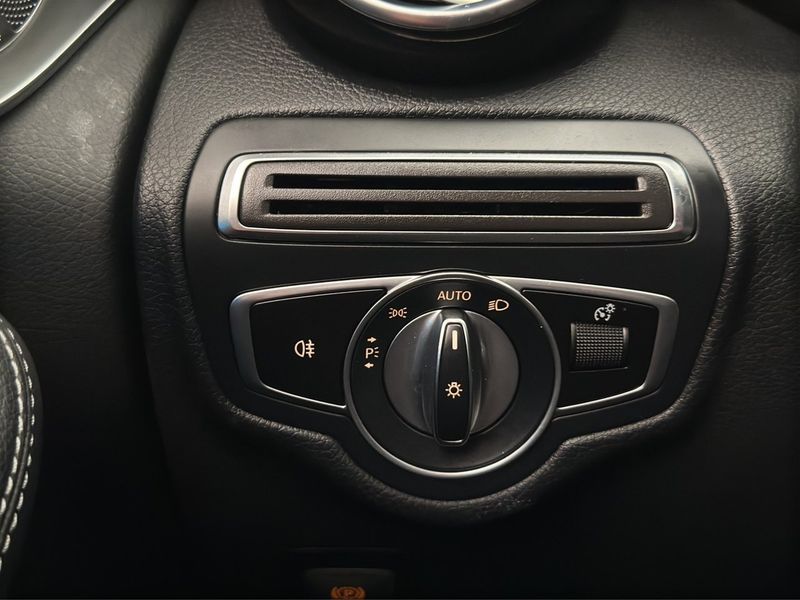 Mercedes GLC250 bild 30