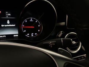 Mercedes GLC250 bild 17