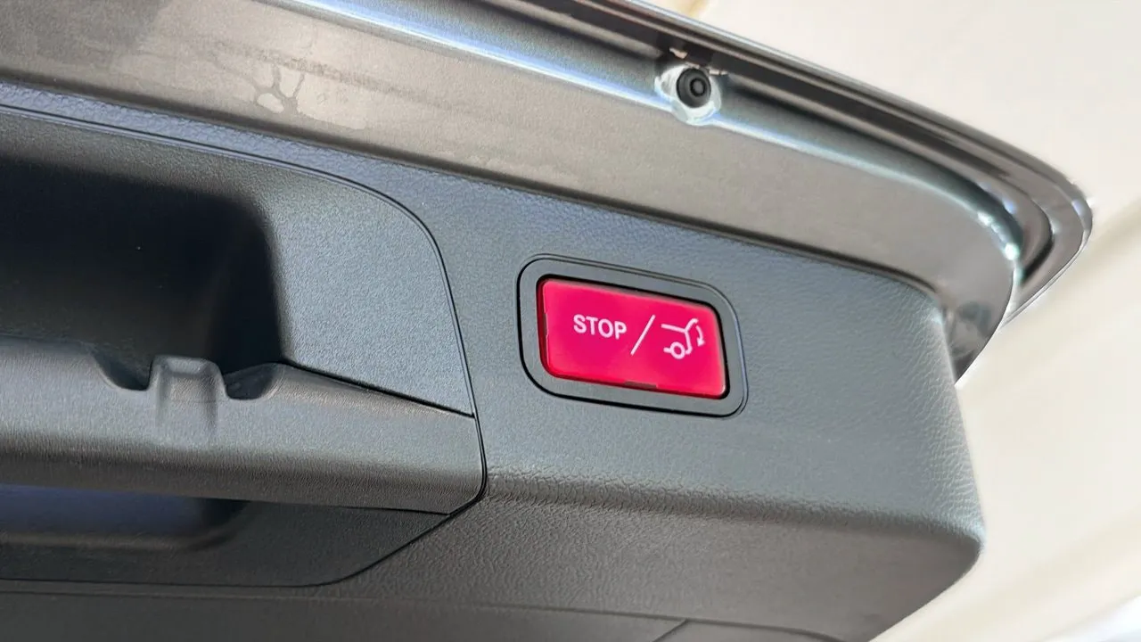 Vehicle image 22