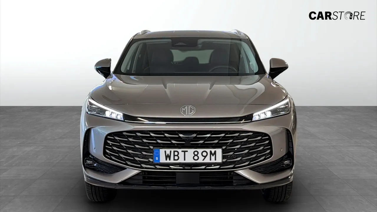 Vehicle image 7