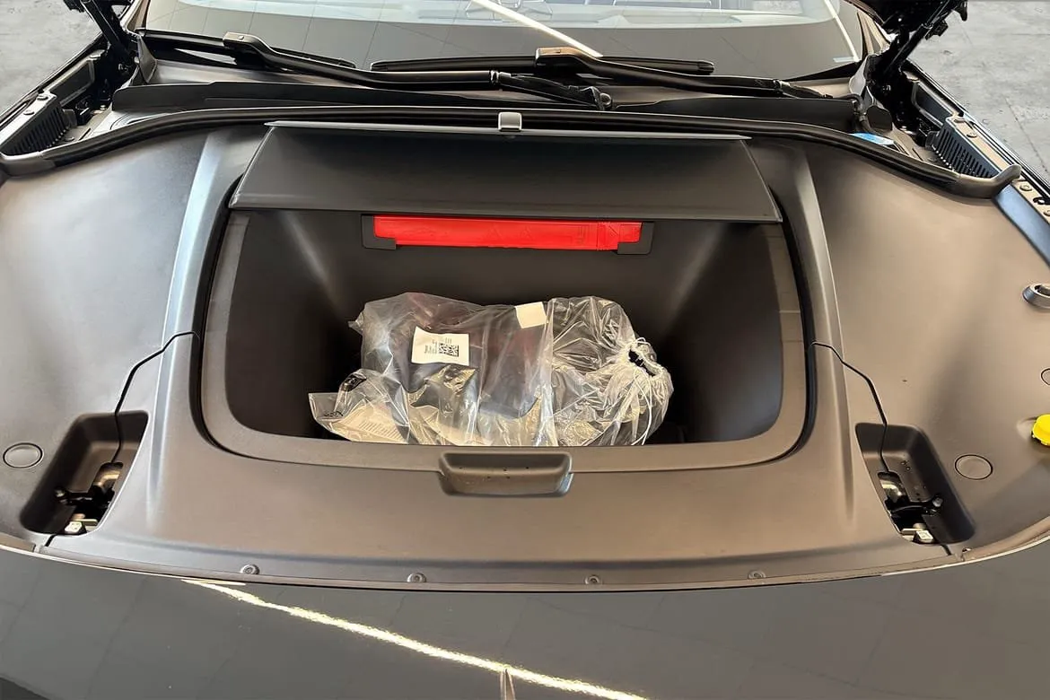 Vehicle image 18