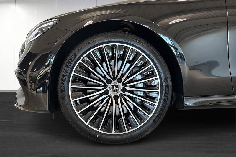 Mercedes E300 bild 5