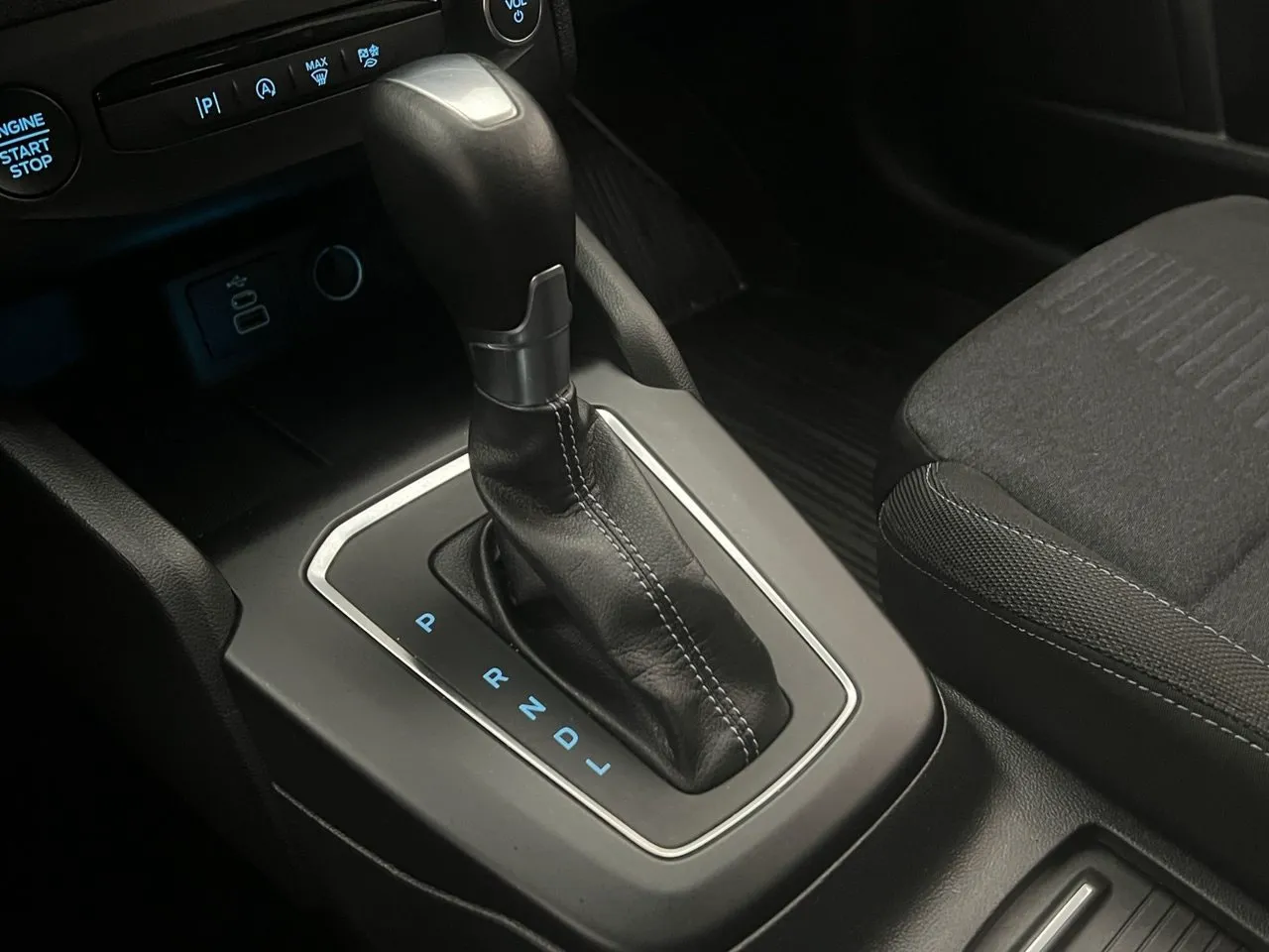 Vehicle image 29