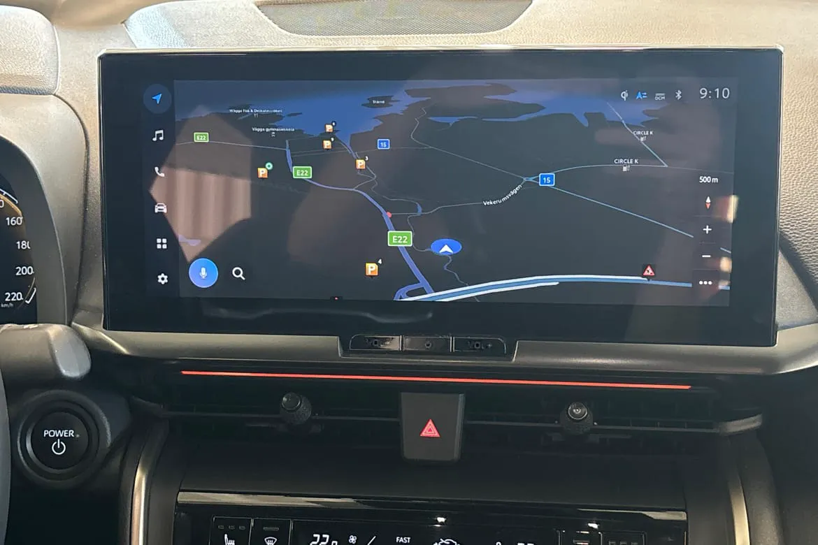 Vehicle image 14