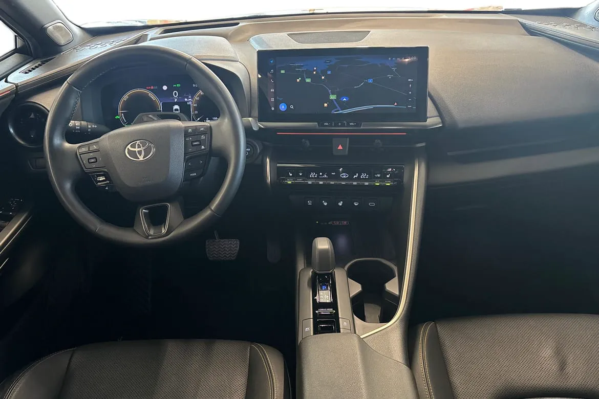 Vehicle image 8