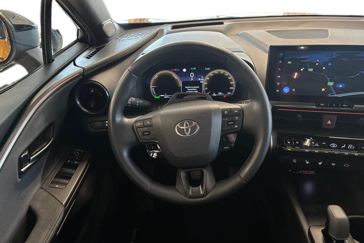 Vehicle image 9