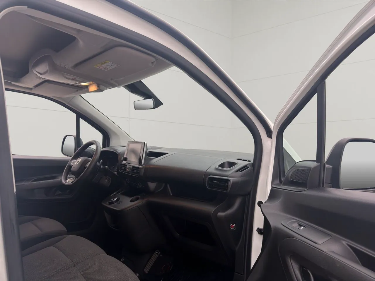 Vehicle image 23