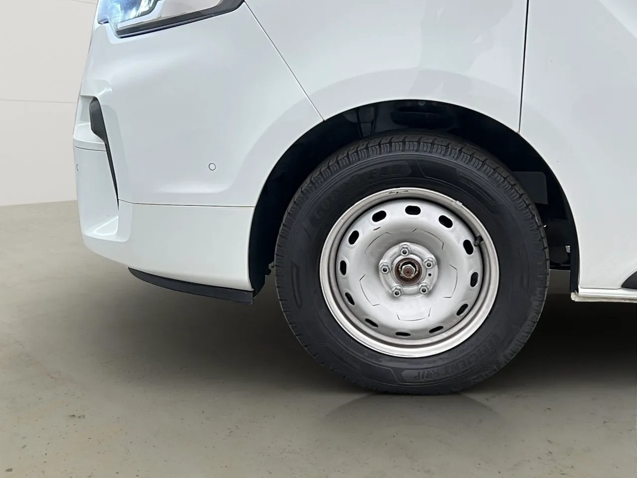 Vehicle image 31