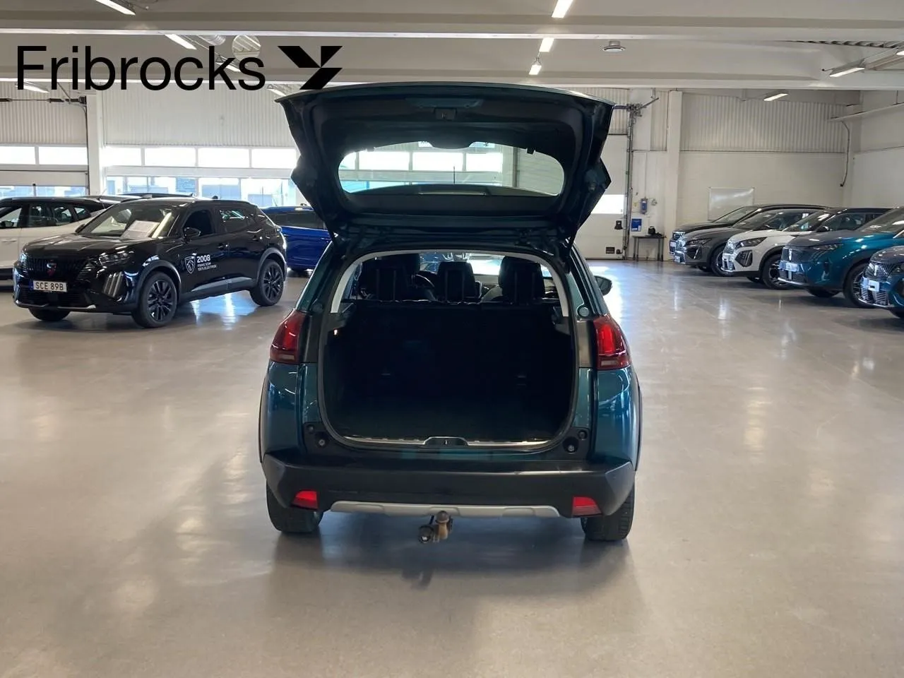 Vehicle image 7