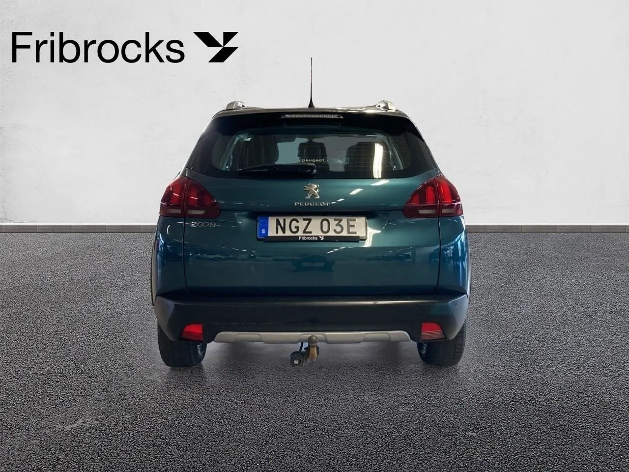 Vehicle image 3