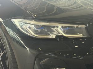 BMW 330 bild 12