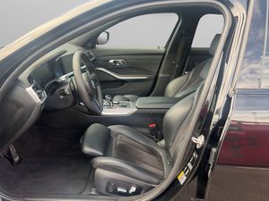 BMW 330 bild 16