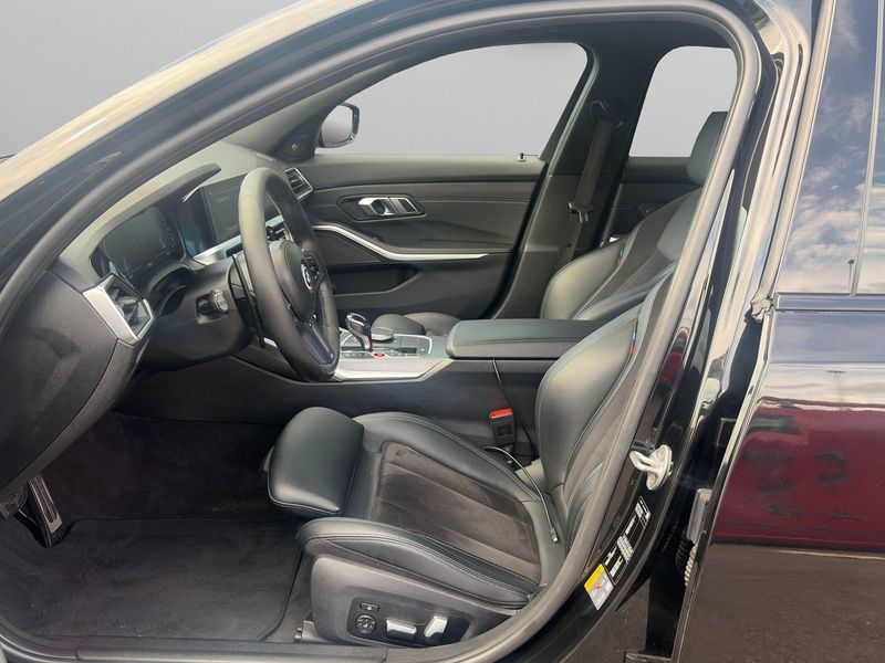 BMW 330 bild 16