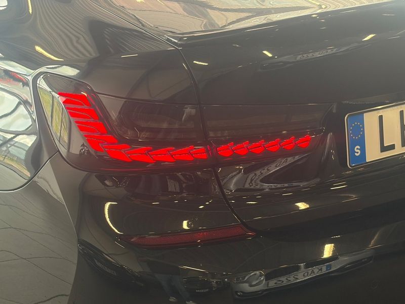 BMW 330 bild 13