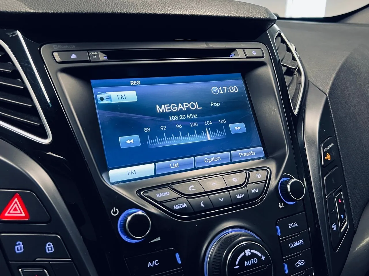 Vehicle image 20