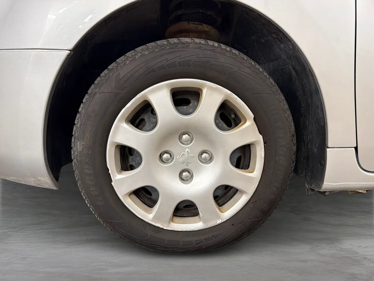 Vehicle image 21