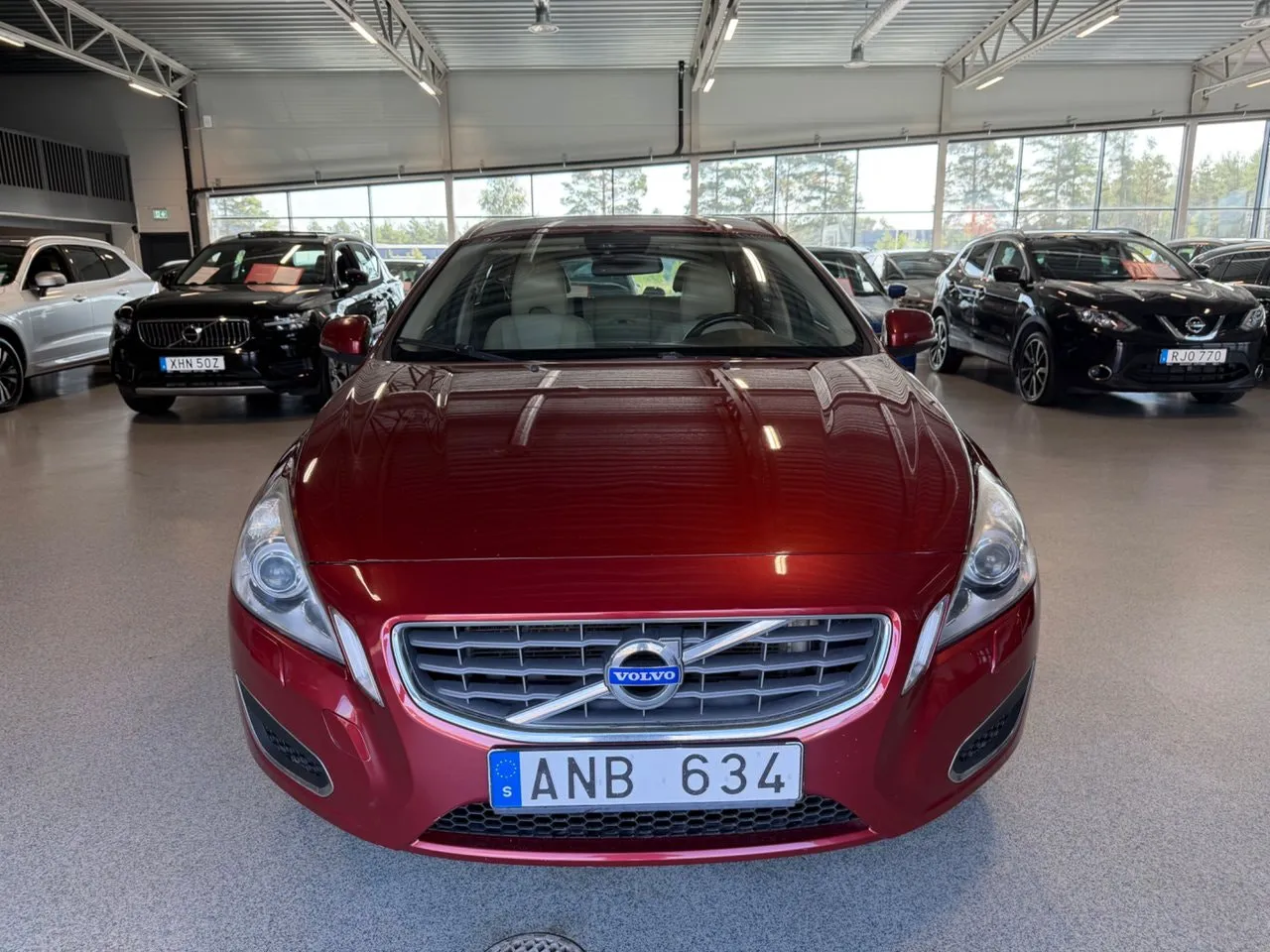Vehicle image 8