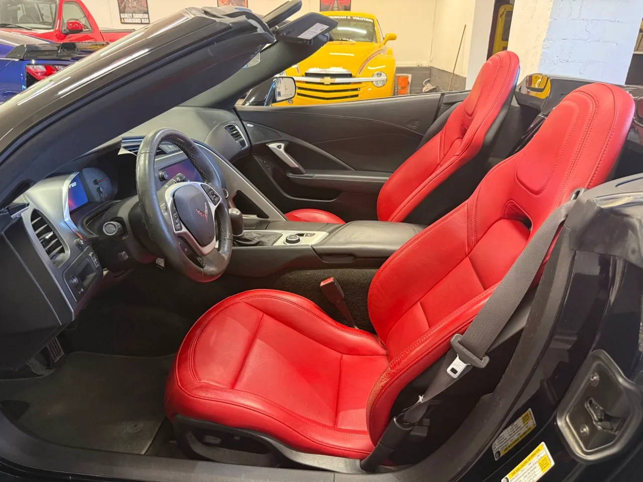 Vehicle image 19
