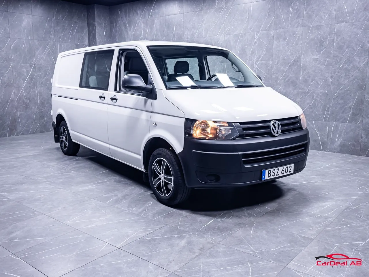 Vehicle image 8