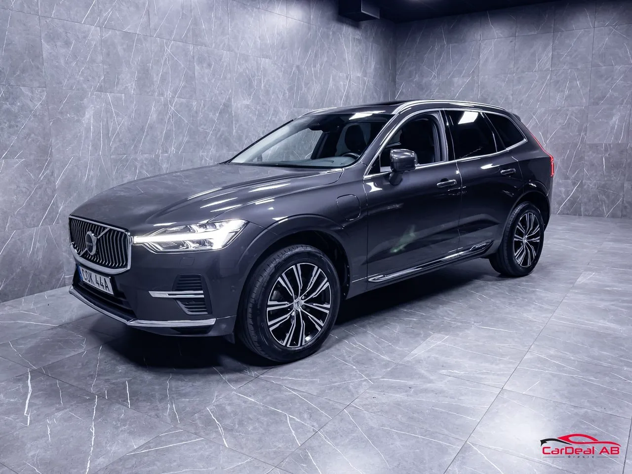 Vehicle image 2