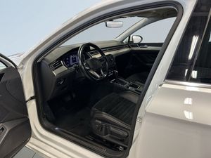 Volkswagen Passat bild 7