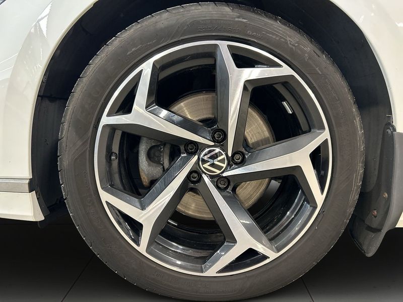 Volkswagen Passat bild 14
