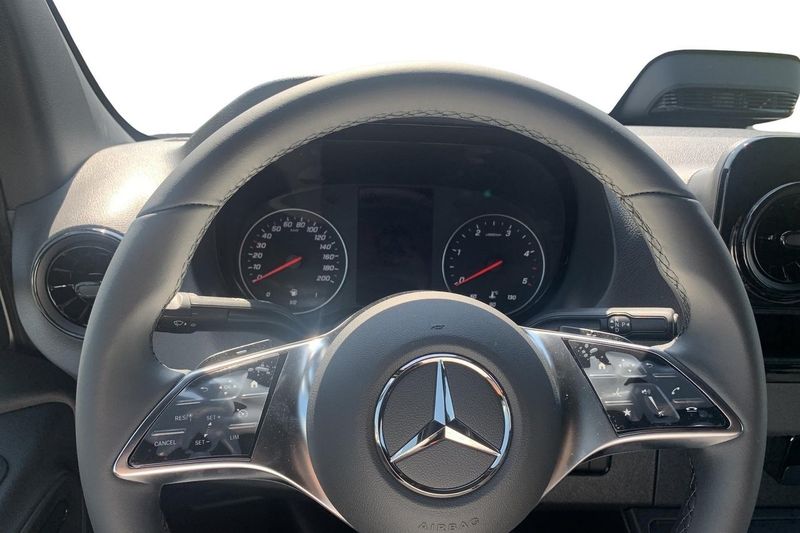Mercedes Sprinter bild 6