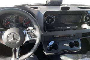 Mercedes Sprinter bild 9