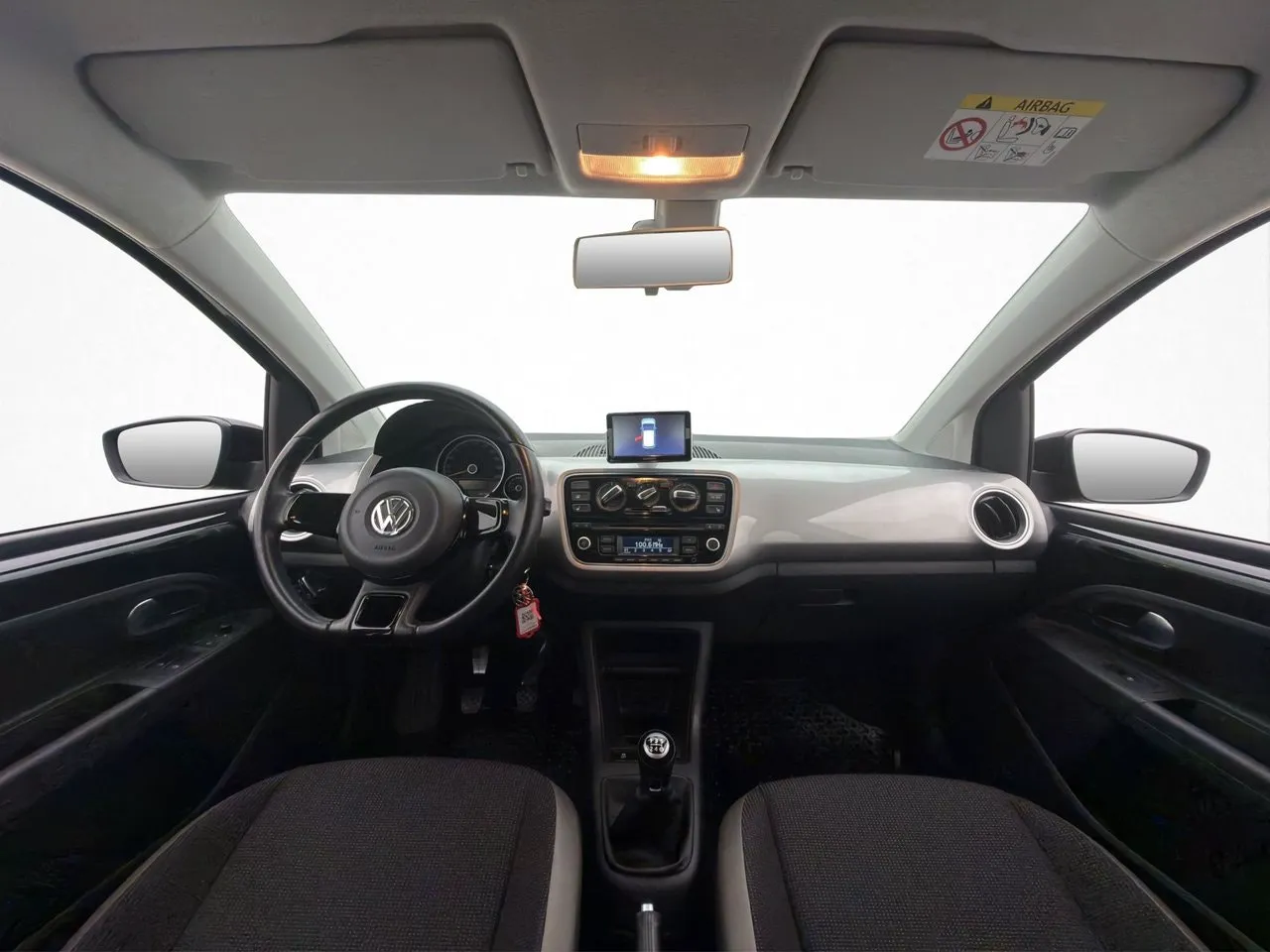 Vehicle image 17