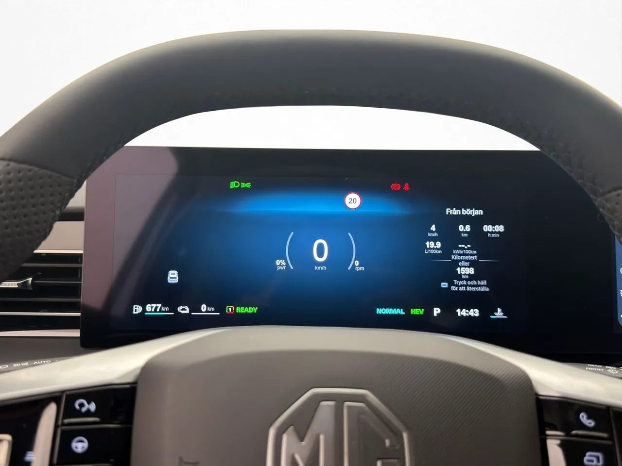 Vehicle image 14