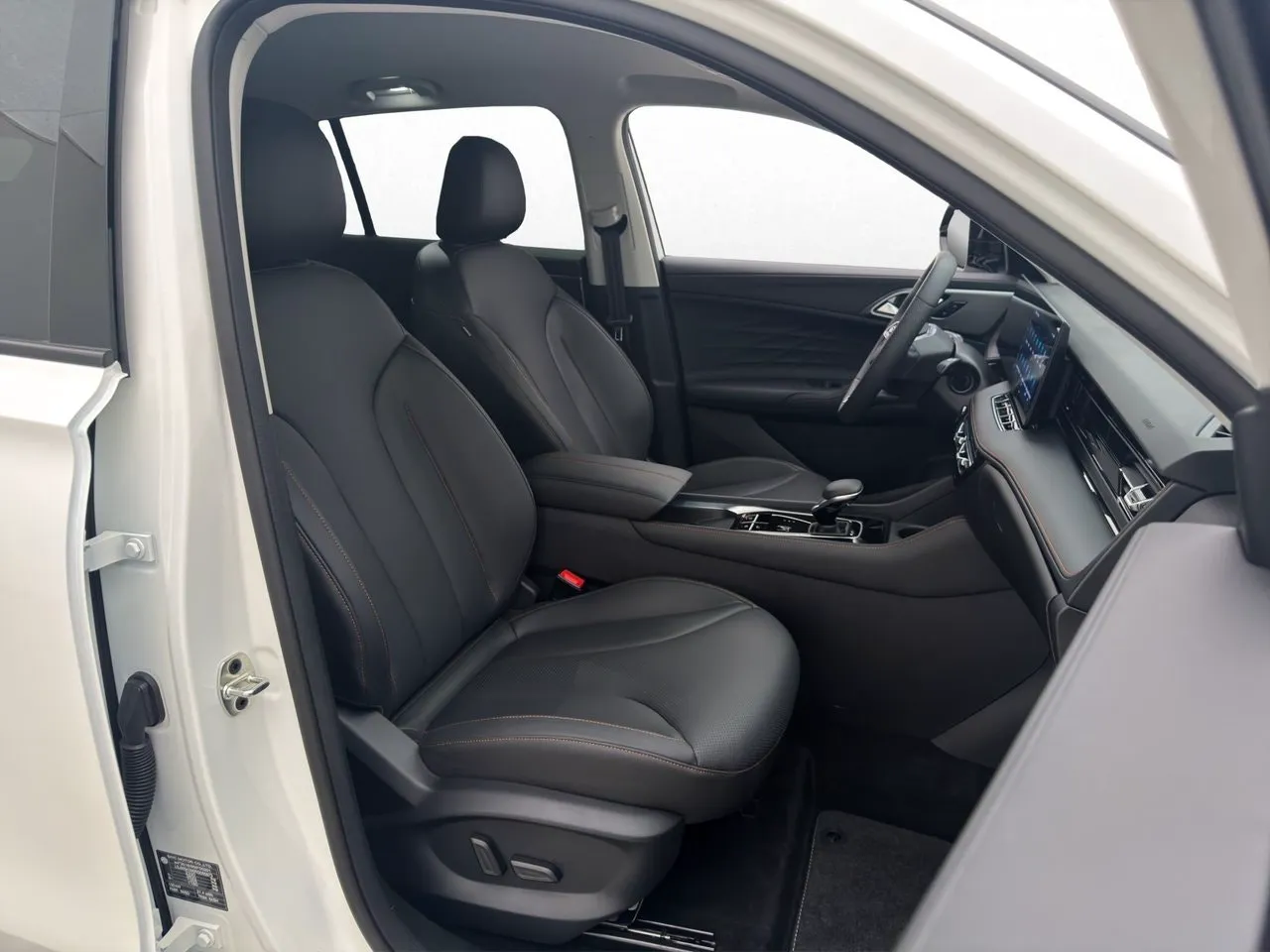 Vehicle image 25