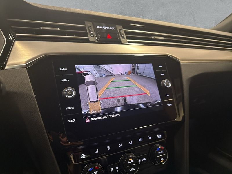 Volkswagen Passat bild 18