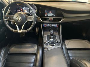 Alfa Romeo Giulia bild 12