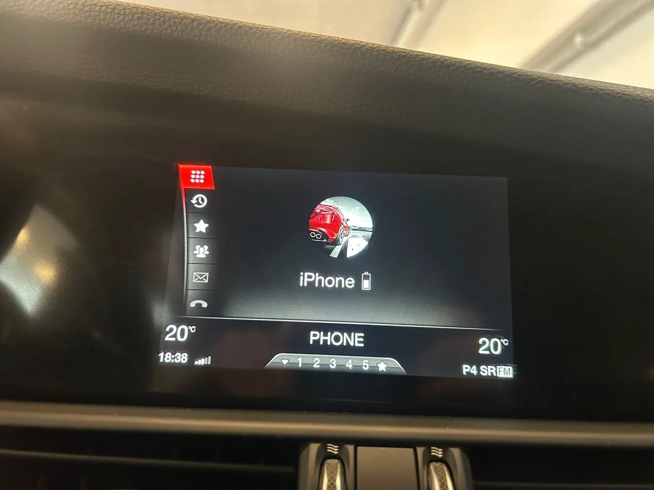 Vehicle image 18