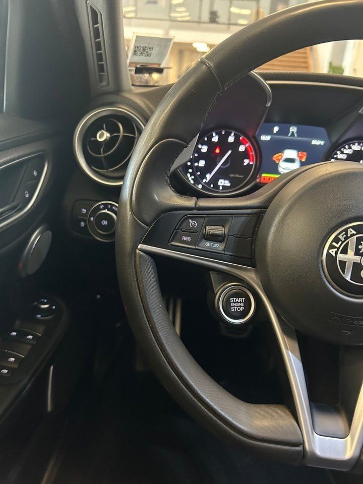 Alfa Romeo Giulia bild 16