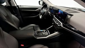 BMW i4 bild 3