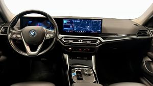 BMW i4 bild 4