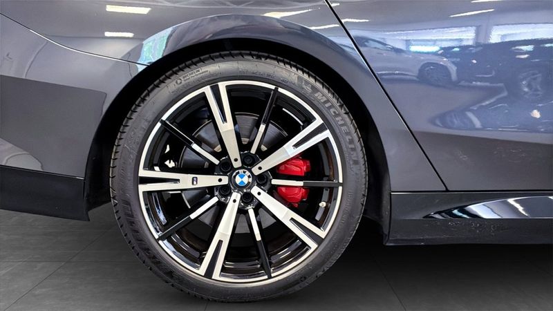 BMW 530 bild 9